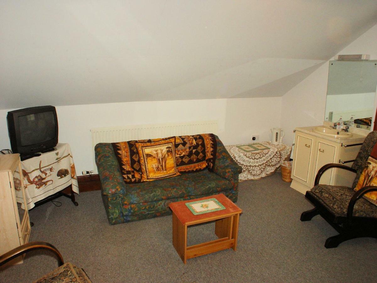 Glencoed B&B Wrexham Eksteriør bilde